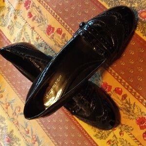 Etienne Aigner pumps